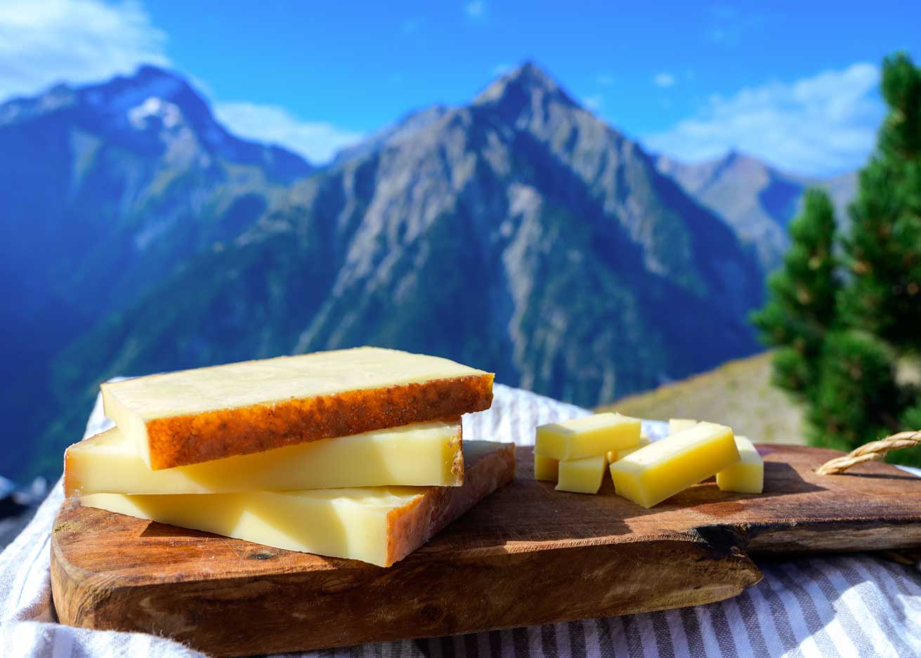 Fromage Comté : tout ce que revêt l'« appellation d'origine protégée » |  Bureau Veritas France