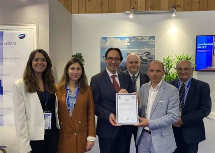 Equipe Wings for aid