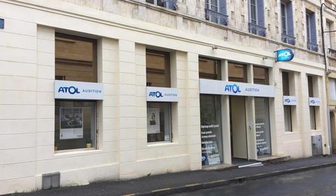 Façade de boutique Atol