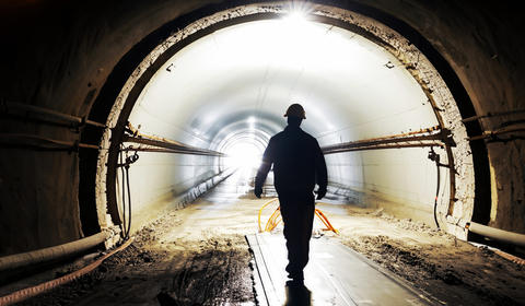 Tunnel de construction du métro