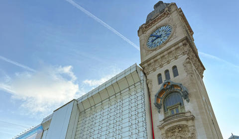L'échafaudage géant de la Gare de Lyon à Paris