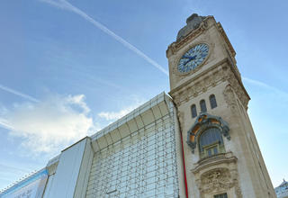 L'échafaudage géant de la Gare de Lyon à Paris