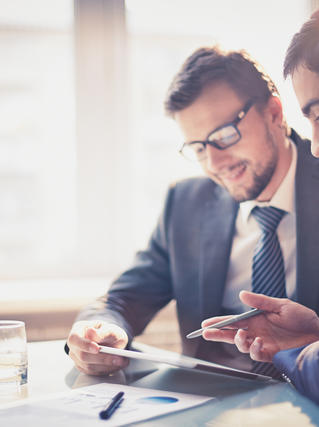 cadres en discussion